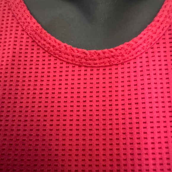 Tulio Mesh Sleeveless T Shirt Small Gently worn 94% polyamide / 6% spandex - Picture 2 of 4